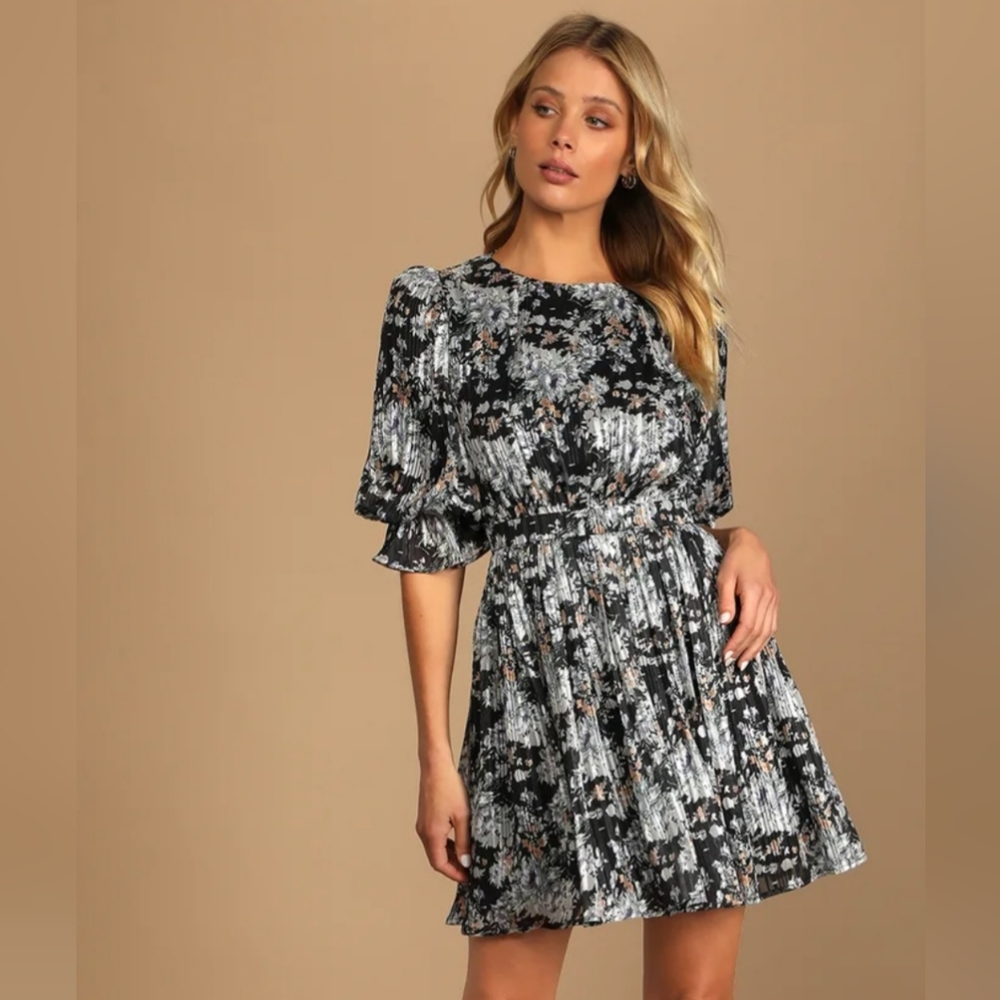 Lulu's Black Floral Print Skater Mini Dress | Size XL